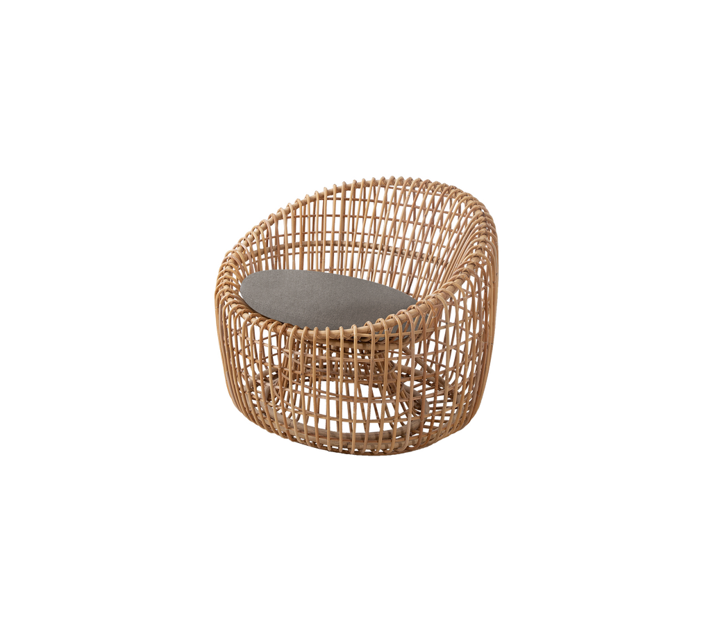 Woven chair with a round shape, featuring a natural finish and a flat, dark surface on top.