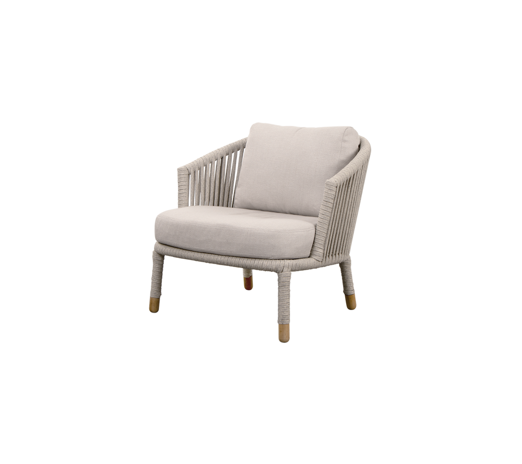 Moments lounge chair