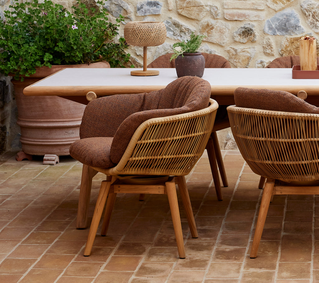 Stay chair w/teak swivel