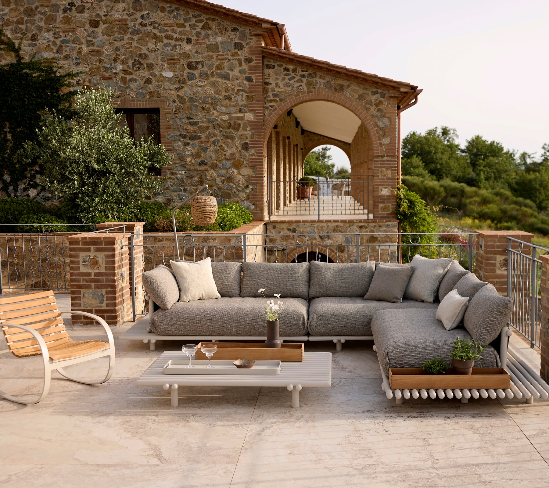 Sticks platform, corner sofa large
