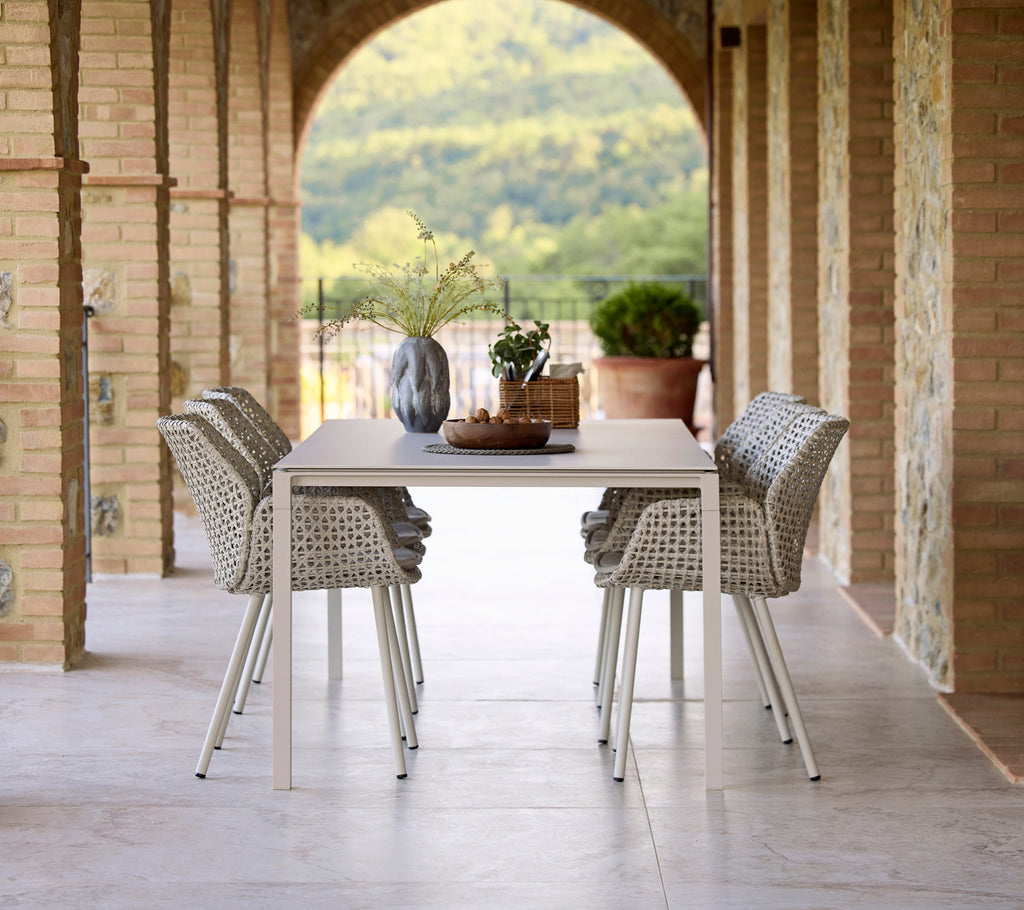 Pure dining table, 150x90 cm